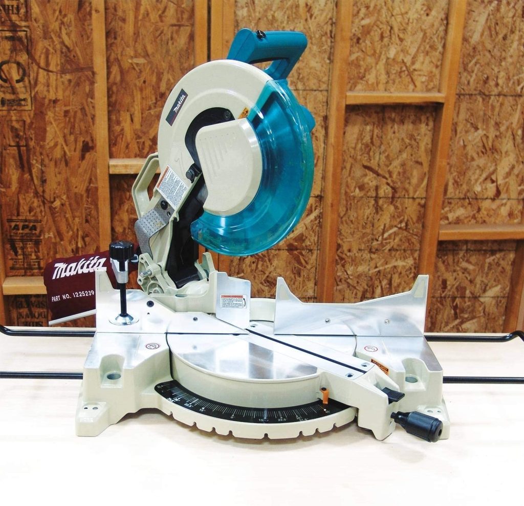 Makita vs DeWalt Miter Saw - Quality and Accuracy